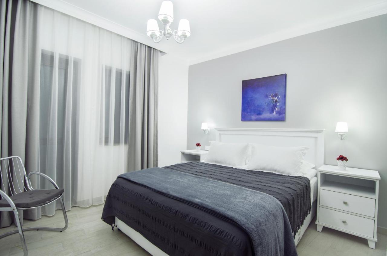 Rodina Suites Hotel คูซาดาซี ภายนอก รูปภาพ